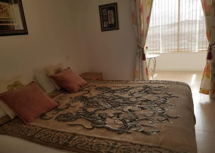 Calme Et Nature בית אירוח *